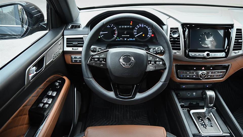 کابین سانگ‌یانگ رکستون G4